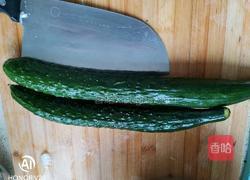 黄瓜炒鸡蛋的做法图解1