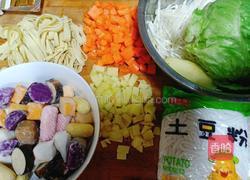 咖喱麻辣烫(土豆粉)的做法图解2