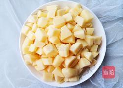 孜然火腿土豆丁的做法图解1