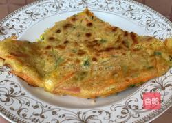 玉米胡萝卜虾米鸡蛋火腿烙饼的做法图解7