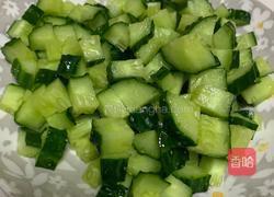 减脂鸡胸黄瓜杏鲍菇丁的做法图解3