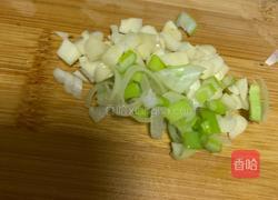 减脂鸡胸黄瓜杏鲍菇丁的做法图解4