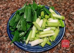 蒜苗炒猪肝的做法图解4