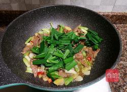 蒜苗炒猪肝的做法图解12
