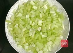 芹菜牛肉炒饭便当的做法图解5