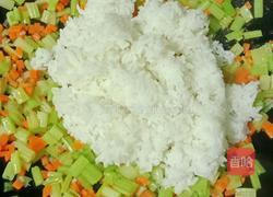 芹菜牛肉炒饭便当的做法图解11