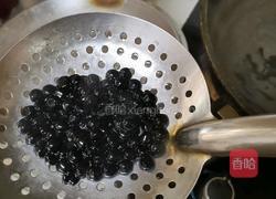 黑糖珍珠奶茶的做法图解3
