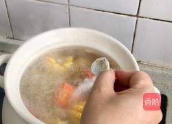 养生排骨玉米汤的做法图解4