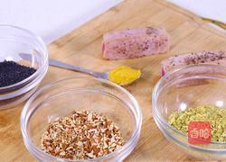 每日食谱《煎金枪鱼配坚果碎》的做法图解4