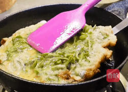 酥嫩喷香,香椿烘蛋的做法图解7