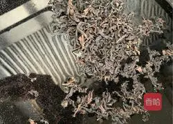 Illustration of how to make pearl milk tea 14