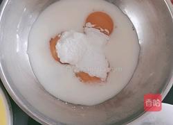 纸杯戚风蛋糕的做法图解2