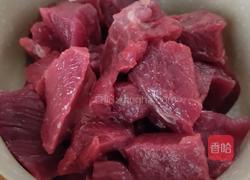 牛肉炖土豆的做法图解3