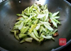 西芹炒肉片的做法图解5