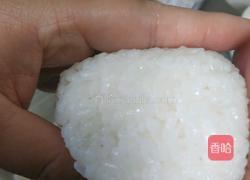 比店里都好吃的超满足元气满满金枪鱼饭团的做法图解12