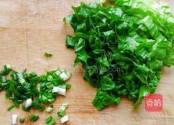 酸辣鸡蛋面的做法图解1