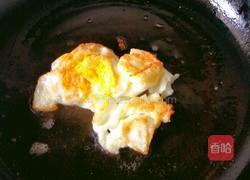 酸辣鸡蛋面的做法图解3