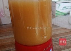 鲜榨苹果汁的做法图解5