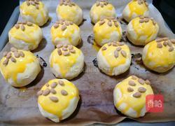 红豆沙蛋黄酥的做法图解6