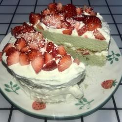 生酮-奶油草莓蛋糕～牛油果蛋糕胚的做法[图]