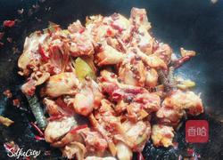 香菇土豆小公鸡的做法图解3