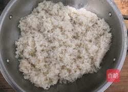 咸蛋黄肉松烧卖的做法图解7