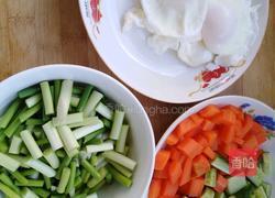 鱼香荷包蛋的做法图解1