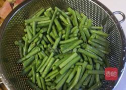 豇豆炒肉的做法图解4
