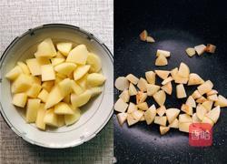 土豆烧排骨的做法图解2