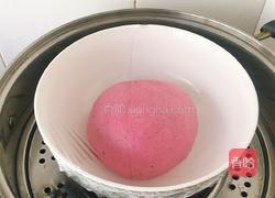 火龙果麻薯软欧包的做法图解5