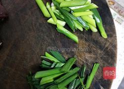 蒜苗炒猪肝的做法图解2