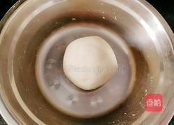 牛腩韭菜包子的做法图解4
