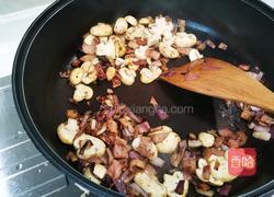 意大利培根蘑菇奶油面的做法图解2