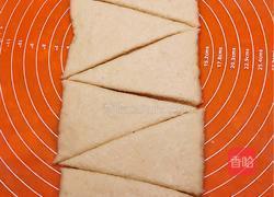 奶香牛角包的做法图解5