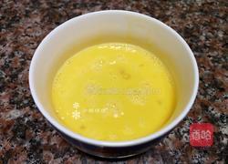 菠萝虾仁炒饭的做法图解4