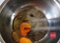 草莓黄桃班戟的做法图解3