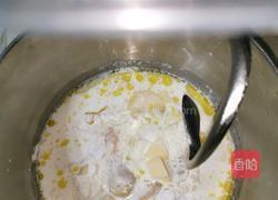 椰蓉蜂蜜奶香软麻花的做法图解1