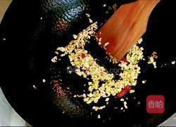 包菜炒粉丝的做法图解5