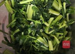 凉拌菠菜木耳的做法图解3