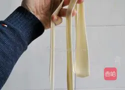 Illustration of how to make double-ingredient biangbiang noodles 6