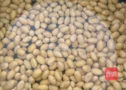 家常黄豆猪蹄的做法图解1