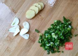 鲫鱼塞肉末的做法图解4