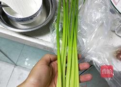 蒜台炒腊肠的做法图解2