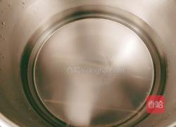 木耳红枣花生牛腱汤的做法图解7