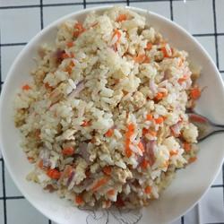 胡萝卜鸡丁炒饭的做法[图]