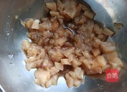 胡萝卜鸡丁炒饭的做法图解2