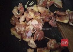 土豆焖鸡肉的做法图解6