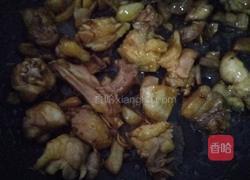 土豆焖鸡肉的做法图解8