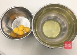 草莓瑞士蛋糕卷的做法图解1