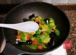 莴笋木耳炒鸡蛋的做法图解13